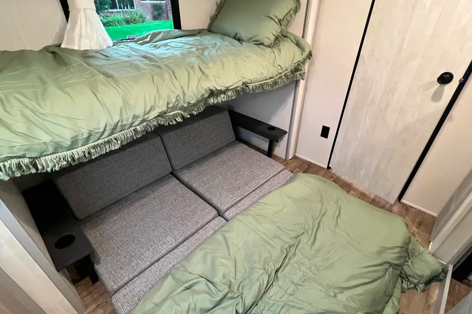 Duane's Forest River 2023 Vibe BH34 Travel Trailer