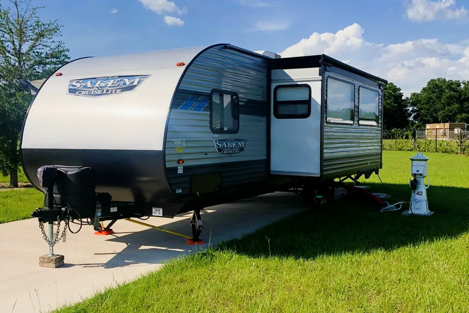 Joe And Carol's 33' Forest River Family Travel Trailer sleeps 8
