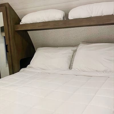 Joe And Carol's 33' Forest River Family Travel Trailer sleeps 8