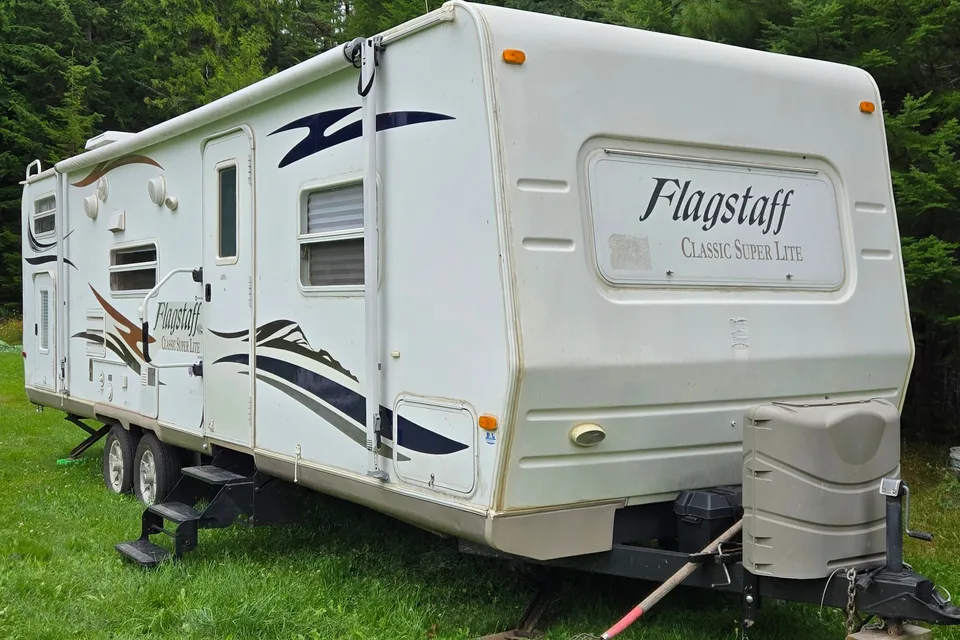 Forest River Flagstaff Classic Super Lite Travel Trailer