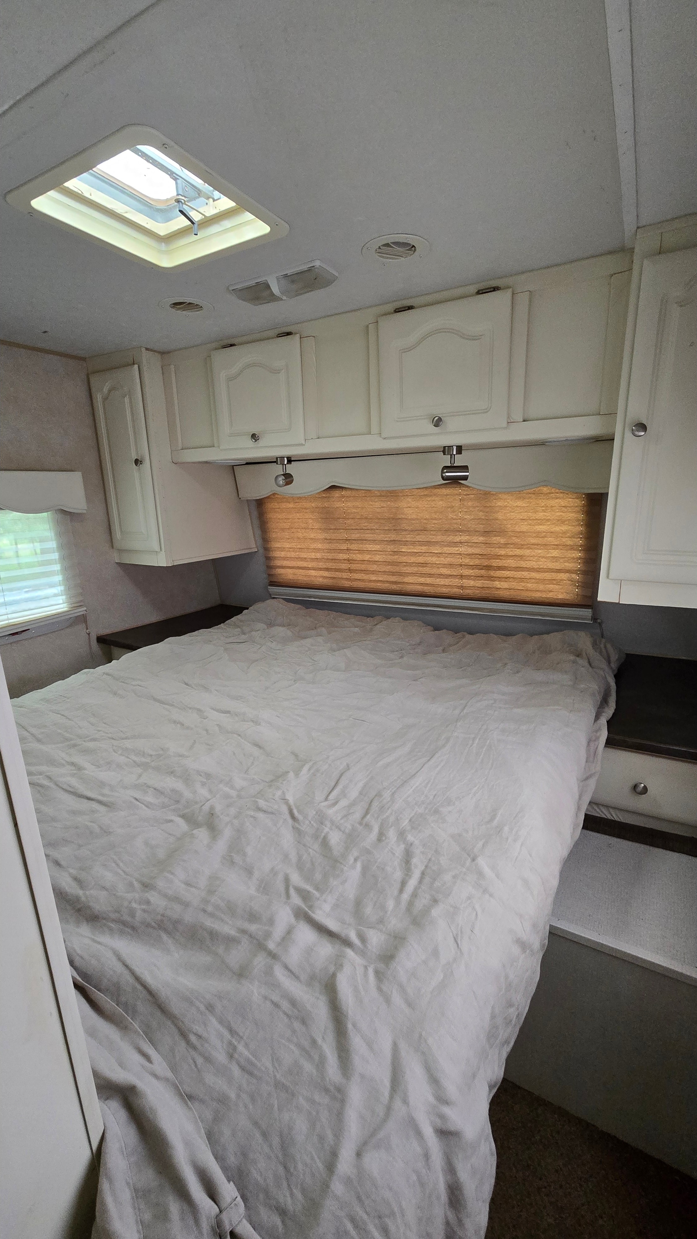 Forest River Flagstaff Classic Super Lite Travel Trailer