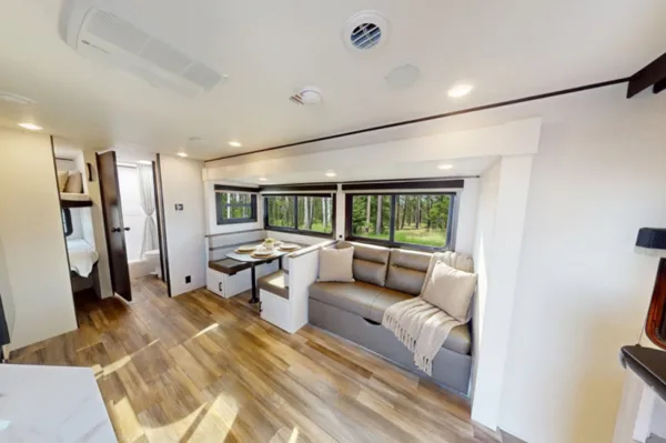 Eric's Starcraft SIGNATURE Travel Trailer
