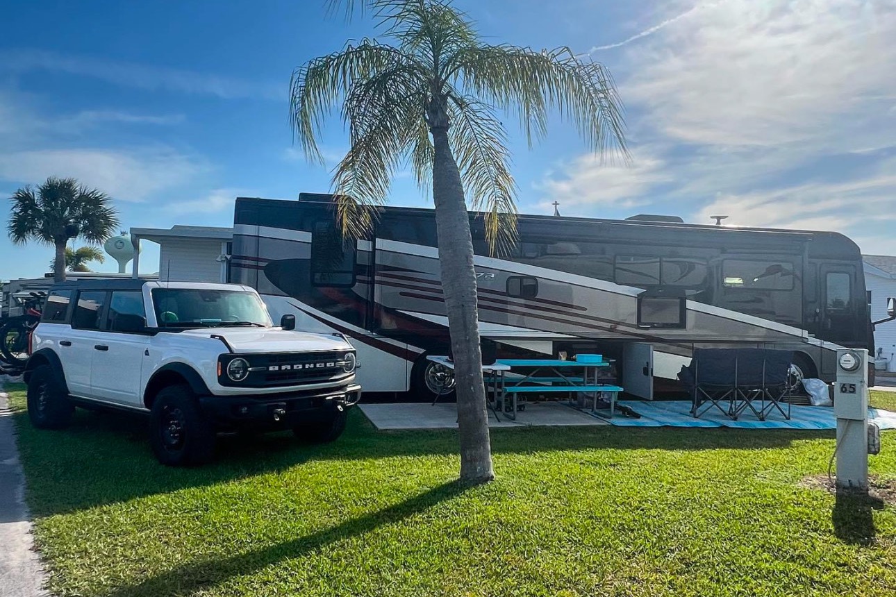 40' Winnebago Forza "The DreamCatcher"