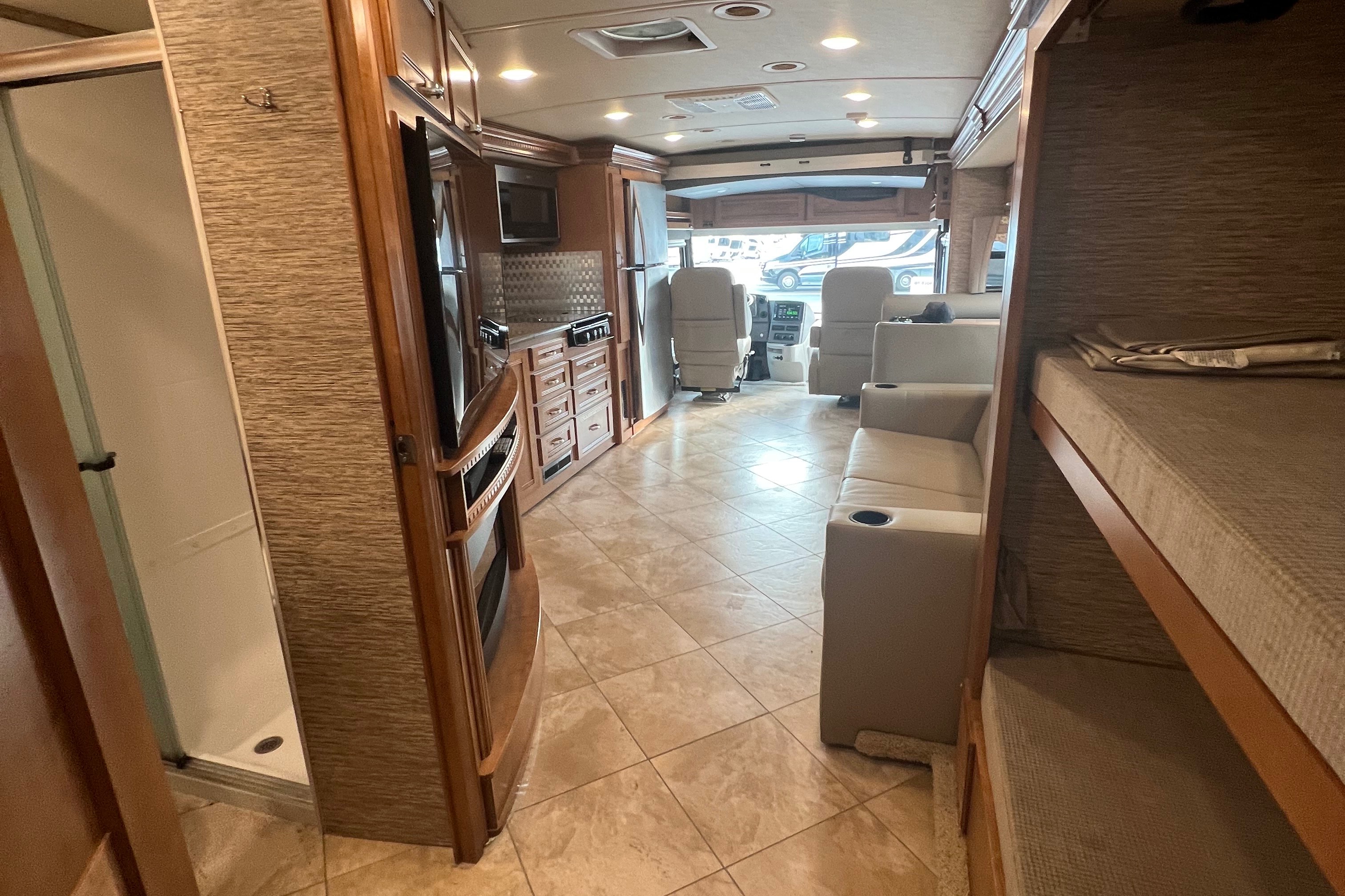 40' Winnebago Forza "The DreamCatcher"