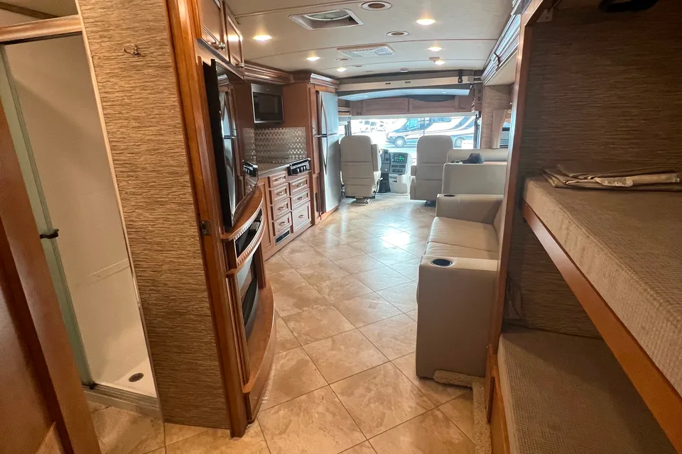 40' Winnebago Forza "The DreamCatcher"