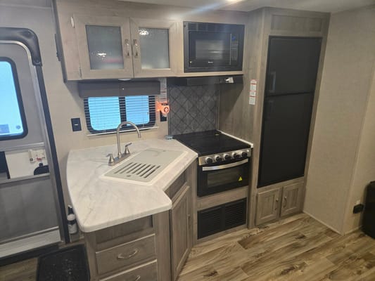 Laver's Palomino PUMA XLE LITE Travel Trailer