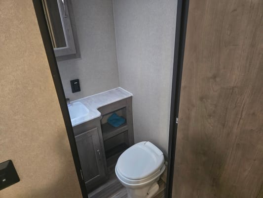Laver's Palomino PUMA XLE LITE Travel Trailer