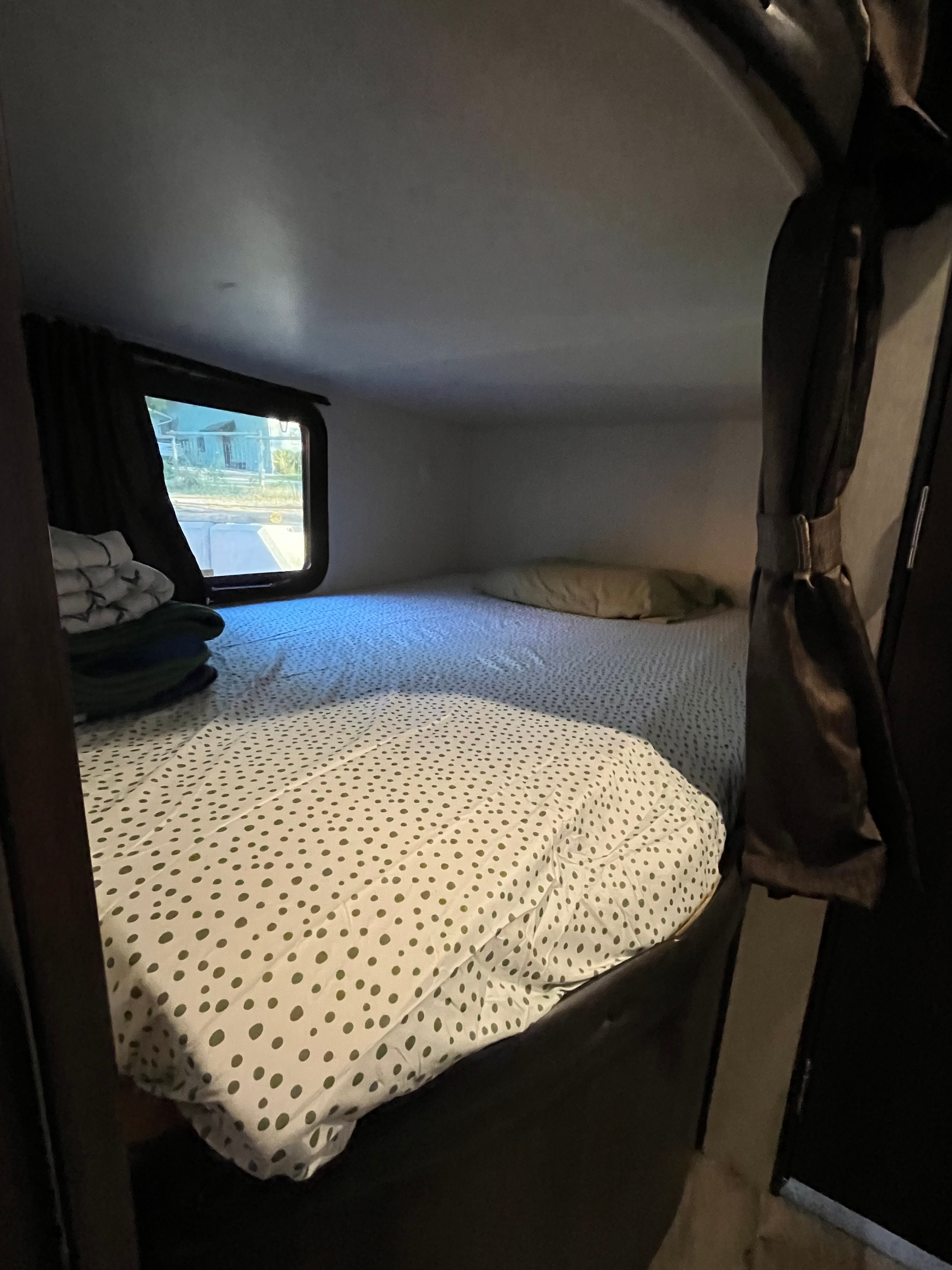 Jason's Jayco 28ft Rocky Mountain Travel Trailer