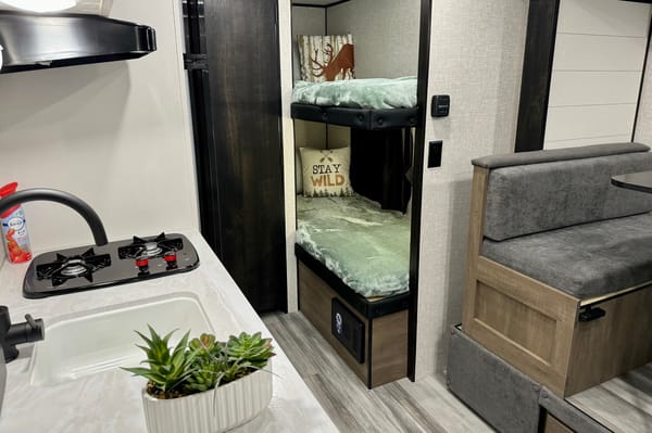 Jayco Jay Flight SLX Travel Trailer