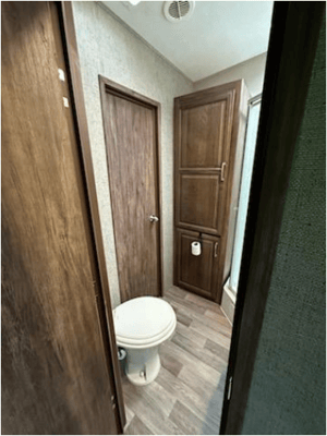 The Comfort Den - UPMI1045
