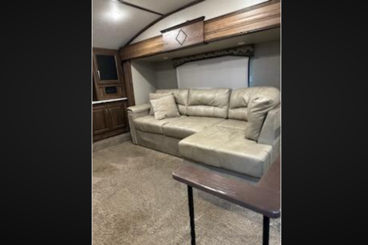 The Comfort Den - UPMI1045