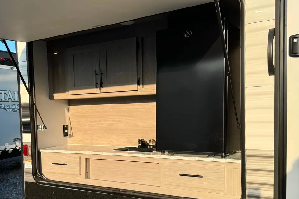 Brand New, Family Friendly Coleman Camper