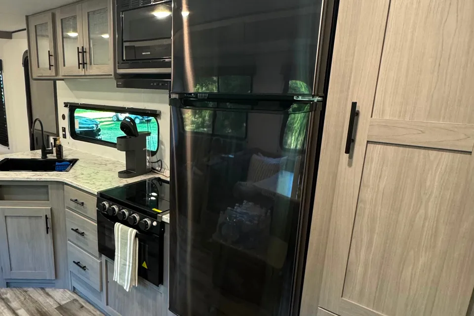 Brand New, Family Friendly Coleman Camper