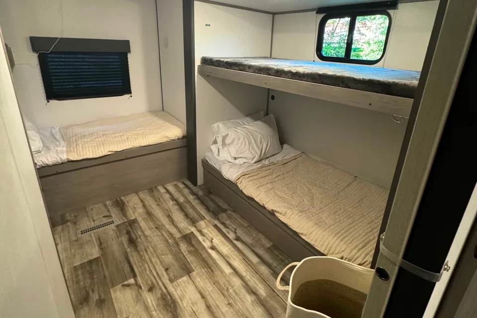 Brand New, Family Friendly Coleman Camper