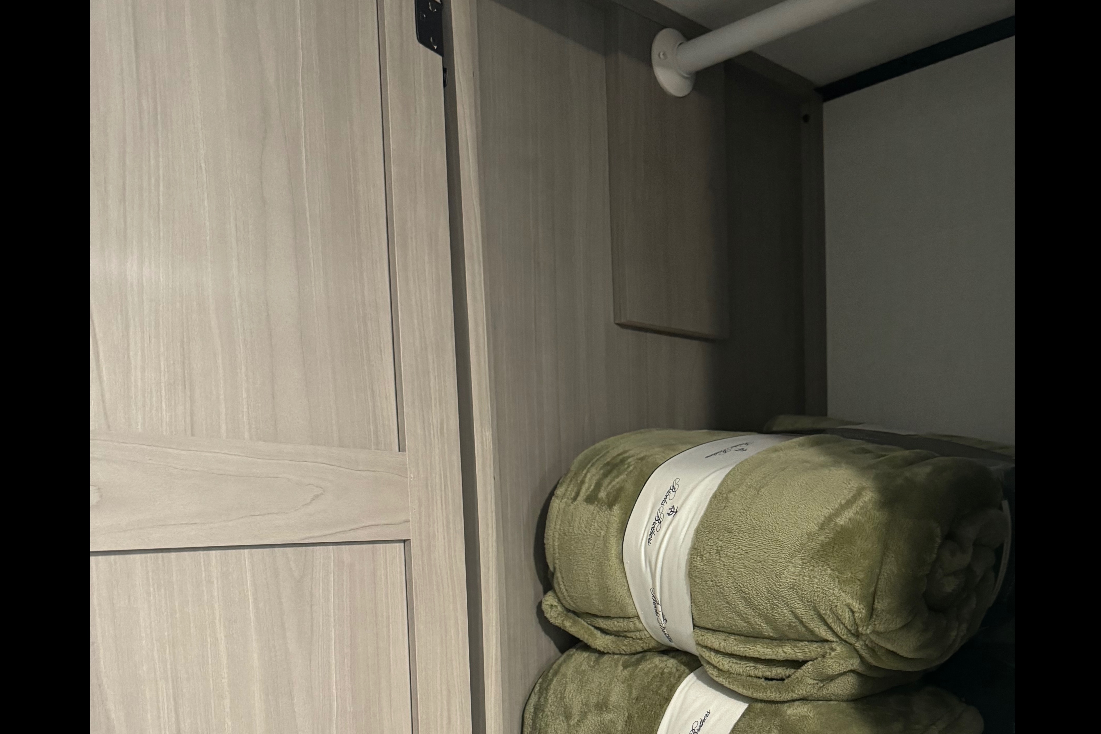 Brand New, Family Friendly Coleman Camper