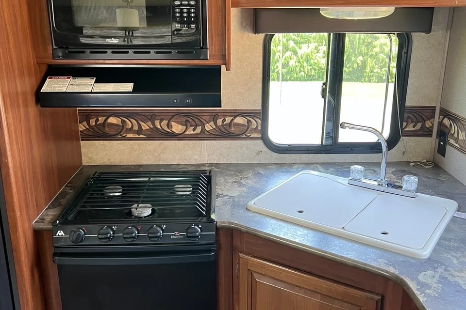 Steven's Keystone 279RKSWE Fifth Wheel