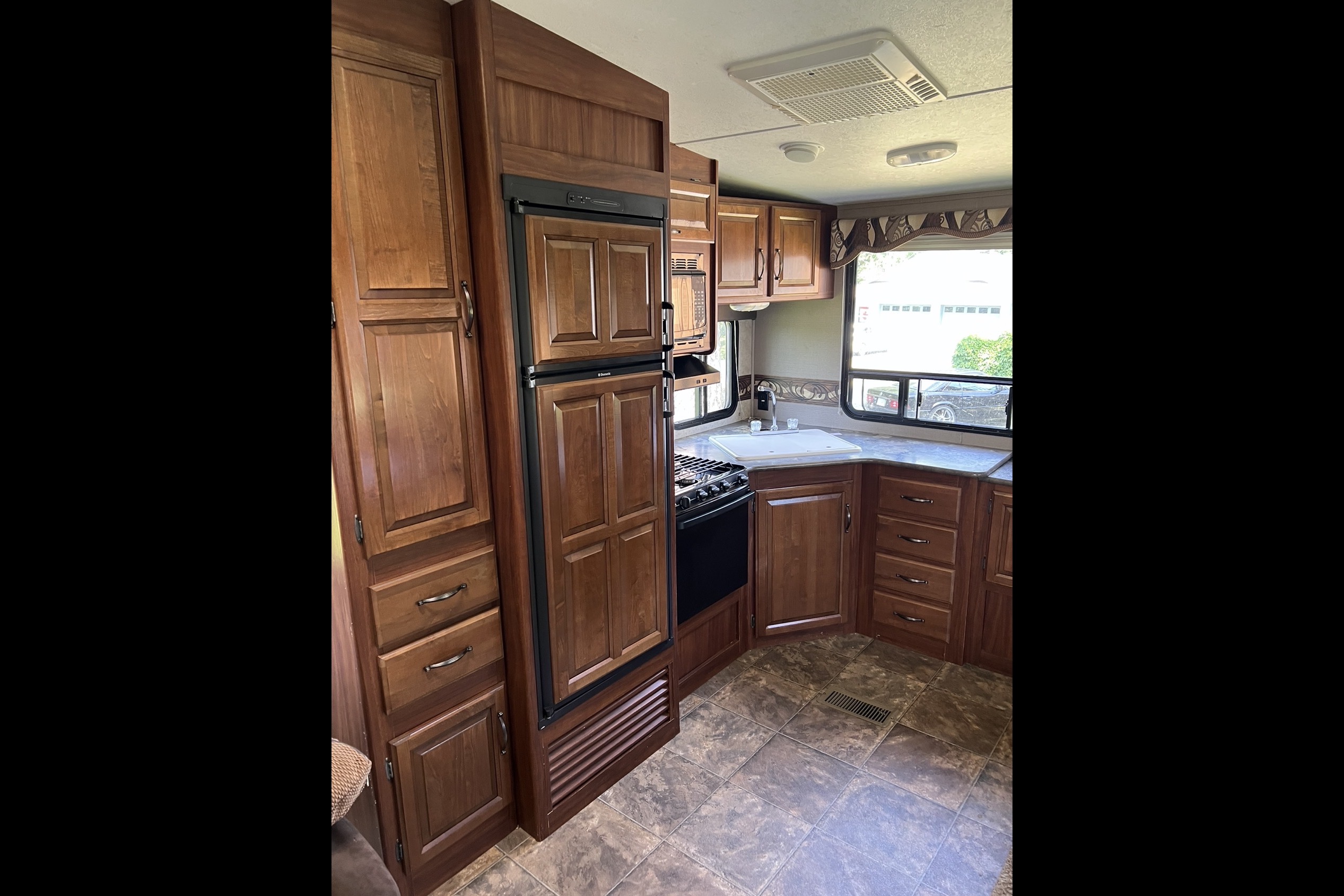 Steven's Keystone 279RKSWE Fifth Wheel