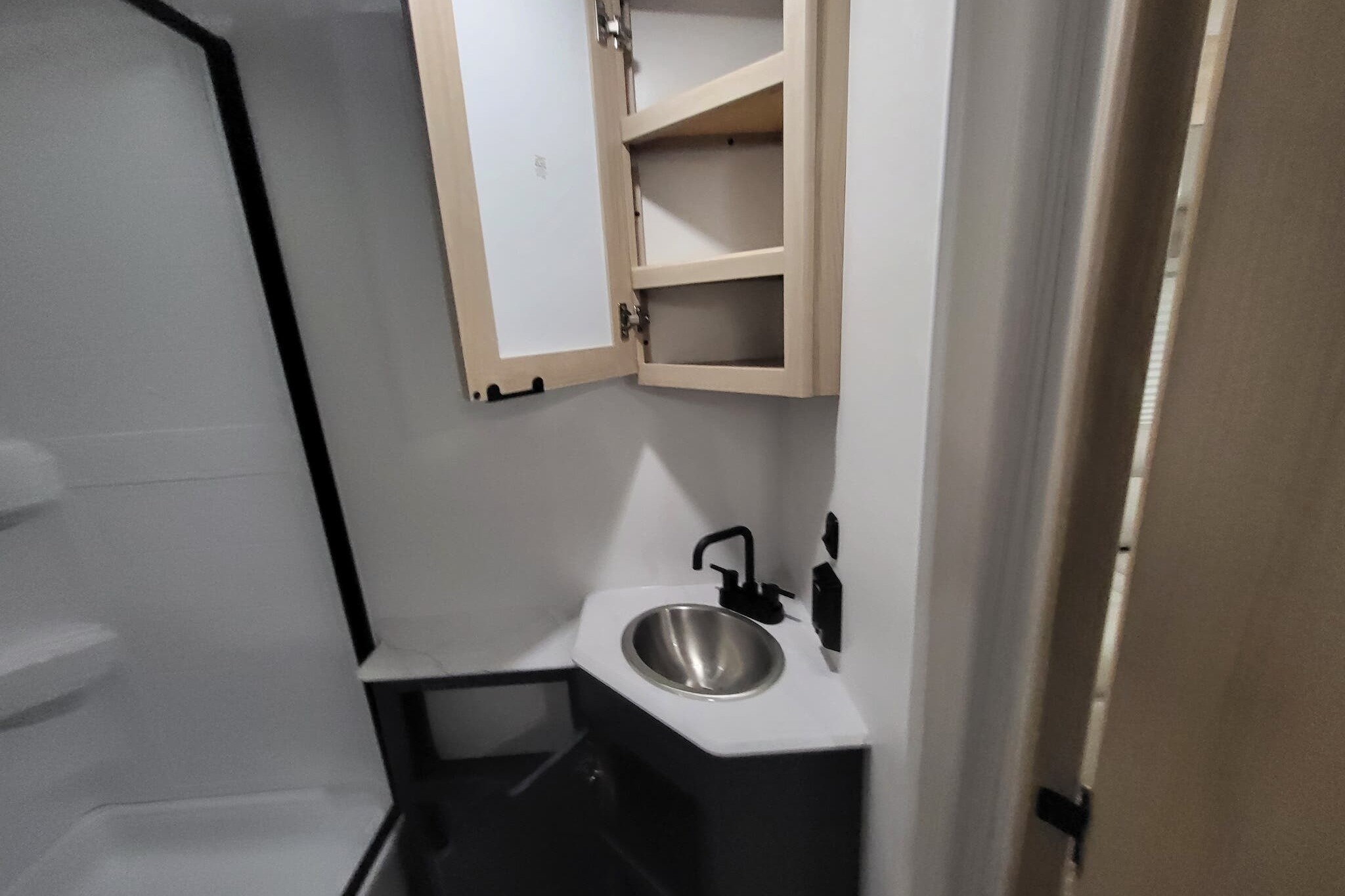 Brand New 2023 Winnebago Minnie 2801BHS - Your Ultimate Road Trip Companion!