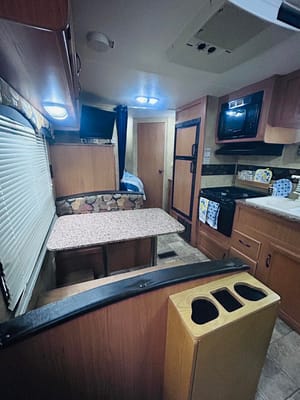 Keystone 19FLB Travel Trailer +Extras - Delivery Only