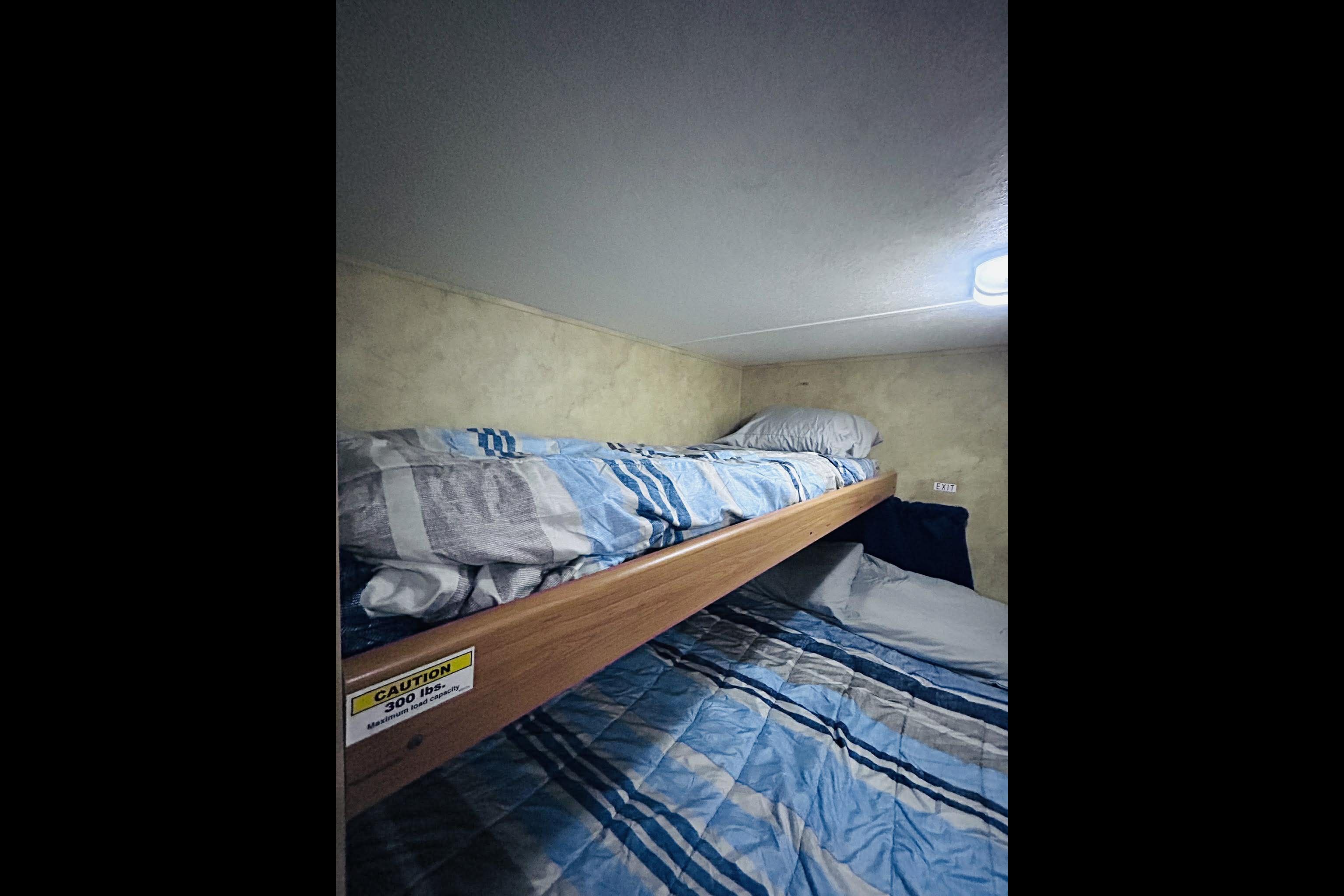 Keystone 19FLB Travel Trailer +Extras - Delivery Only