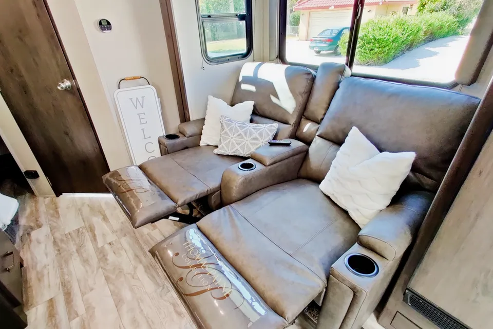2022 Grand Design Xplor - Brand New!
