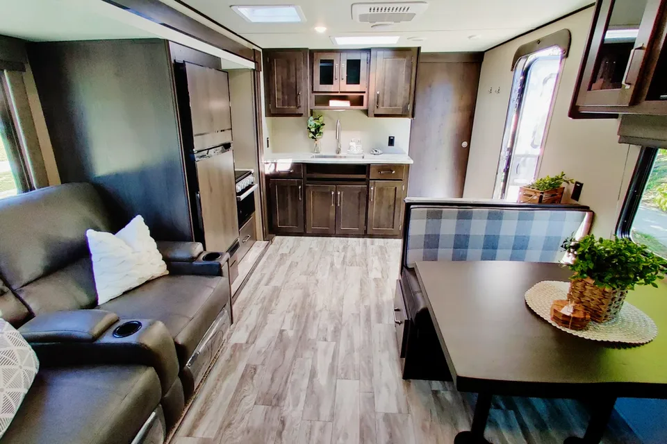 2022 Grand Design Xplor - Brand New!