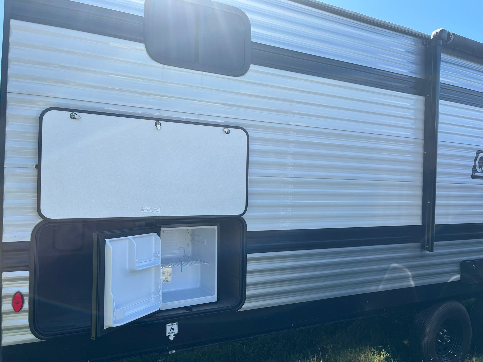 Coleman 27B CM 27 B25 Travel Trailer CL 33
