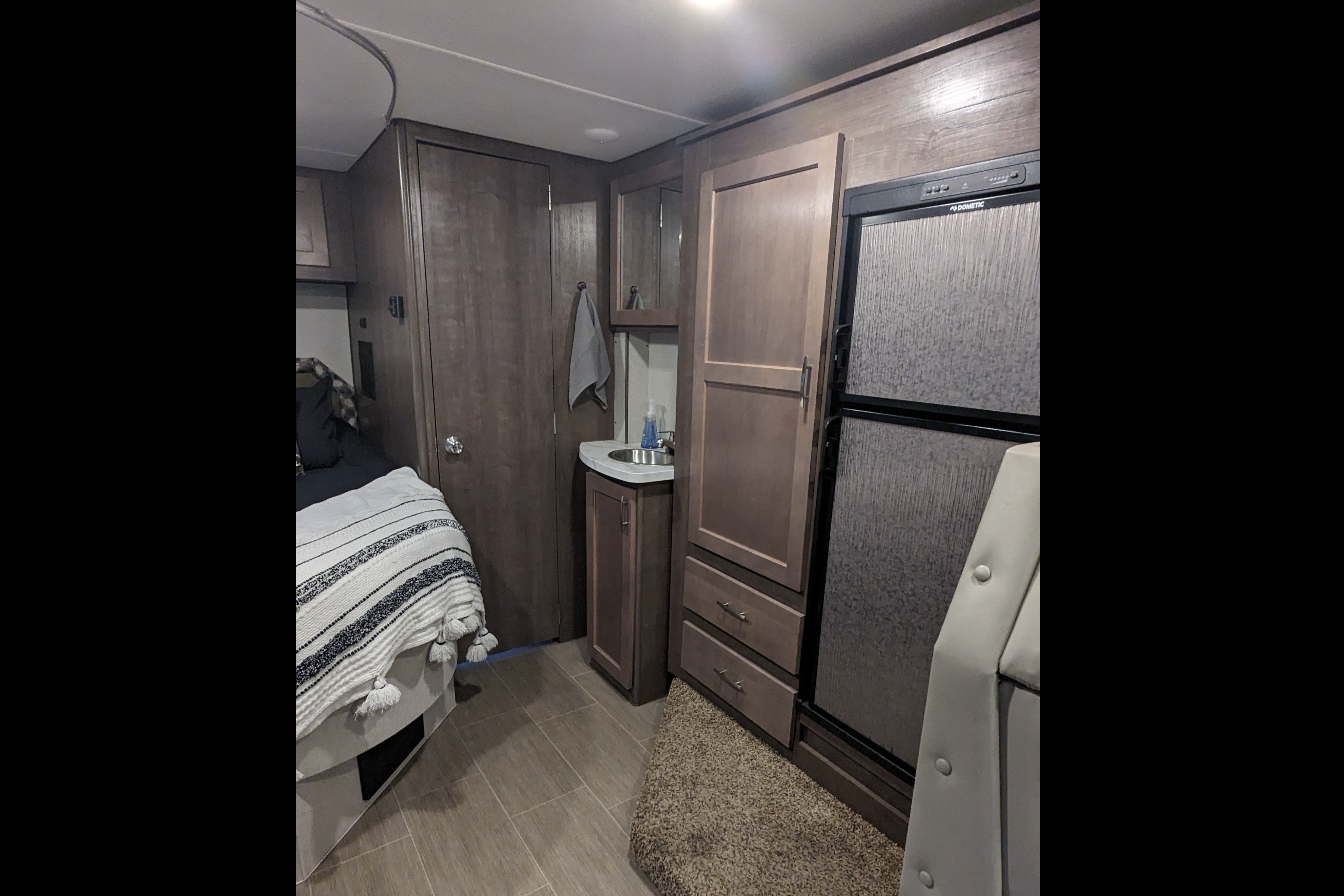 Harvey the RV (2020 24 Foot Adventurer)