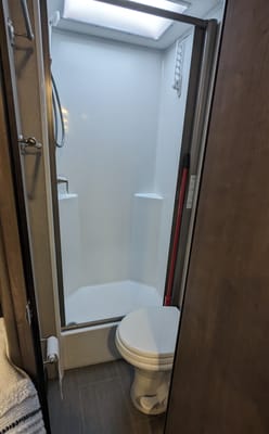 Harvey the RV (2020 24 Foot Adventurer)