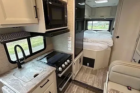 Brand-new 2024 Thor Chateau Class C 24 ft. - FREE PRIVATE SHUTTLE - Mathilda -