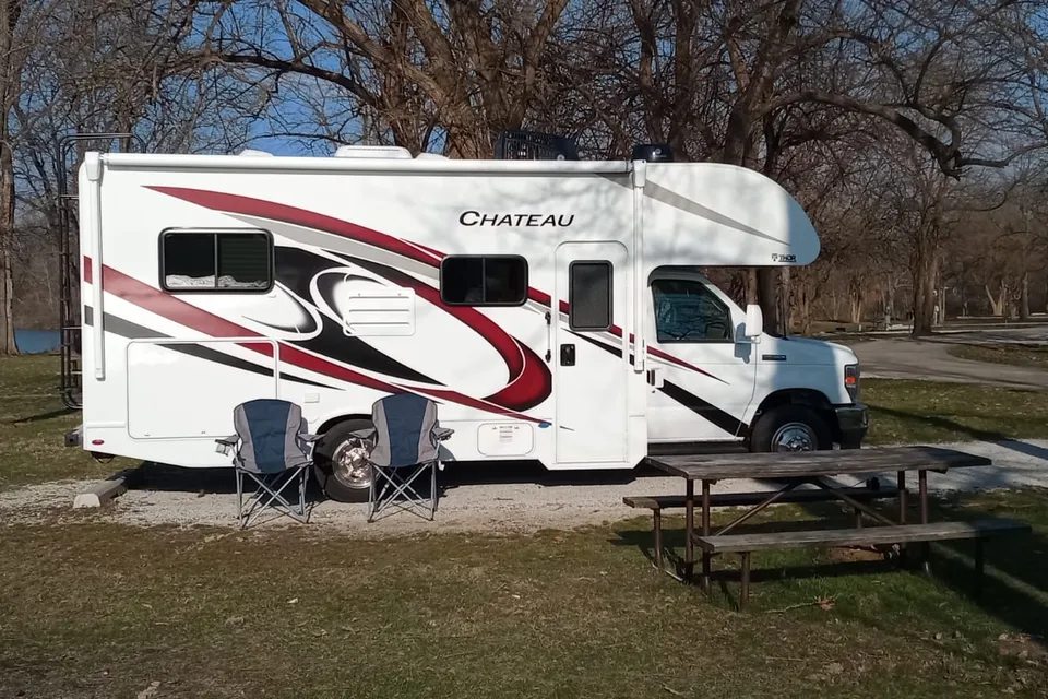 Brand-new 2024 Thor Chateau Class C 24 ft. - FREE PRIVATE SHUTTLE - Mathilda - 