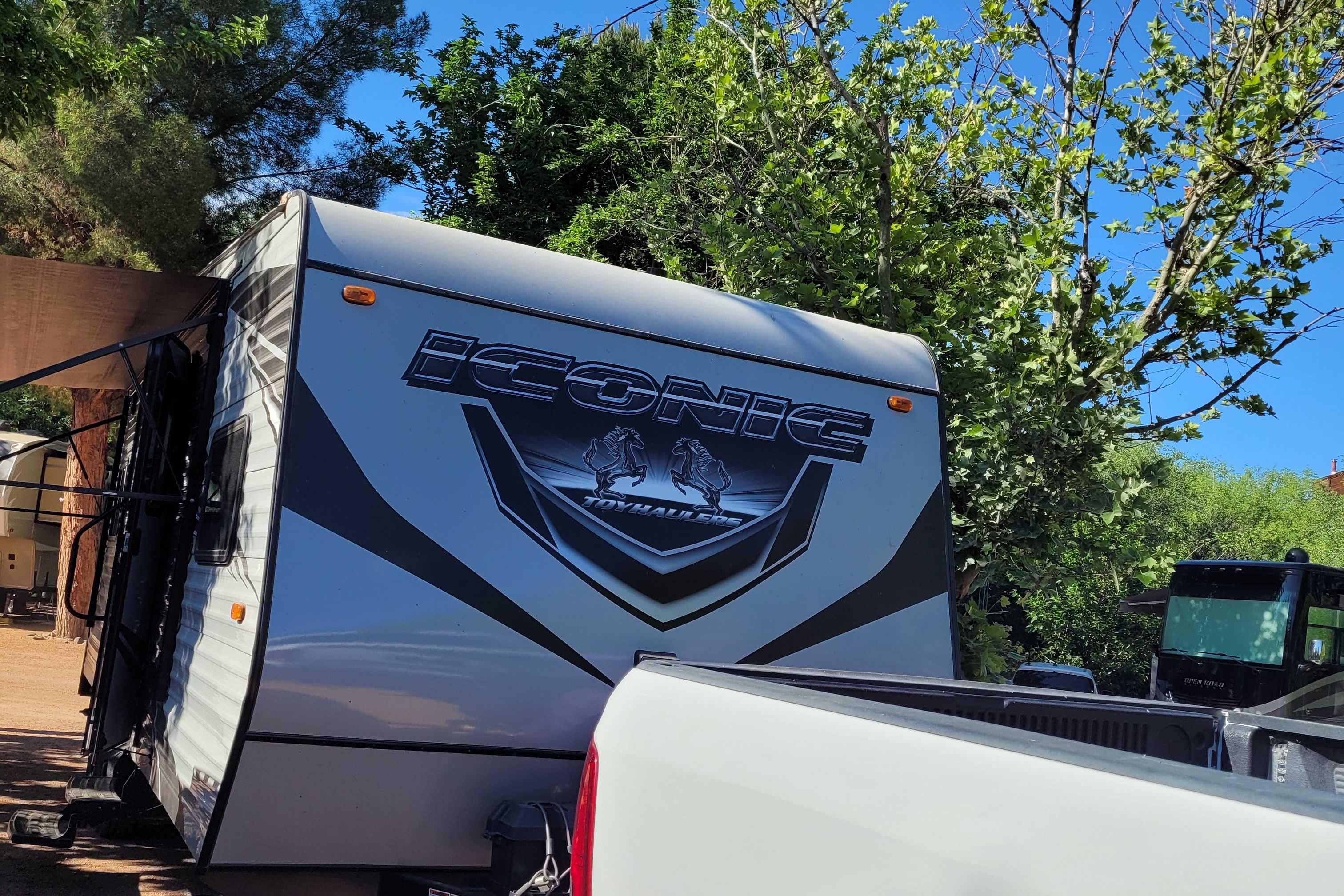 Fits Canams! 2023 Eclipse Iconic Toyhauler 