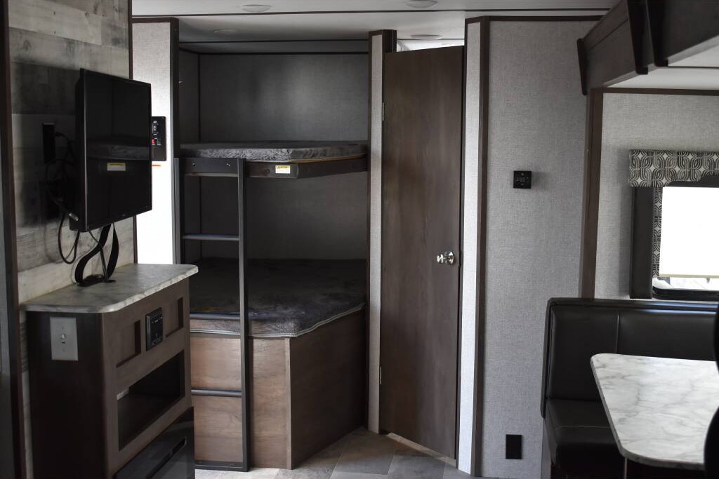 Nick's Coleman Coleman light Travel Trailer
