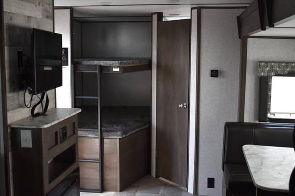 Nick's Coleman Coleman light Travel Trailer