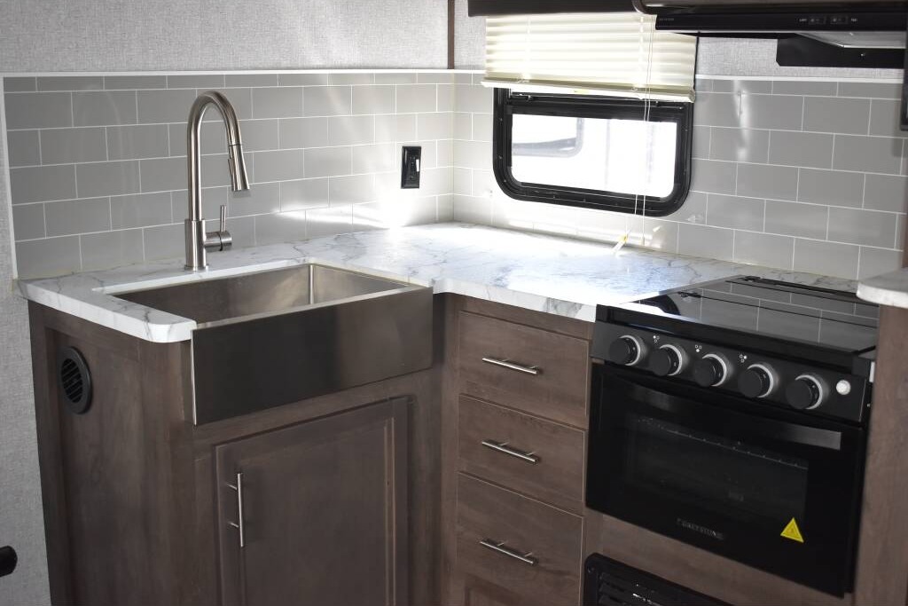 Nick's Coleman Coleman light Travel Trailer