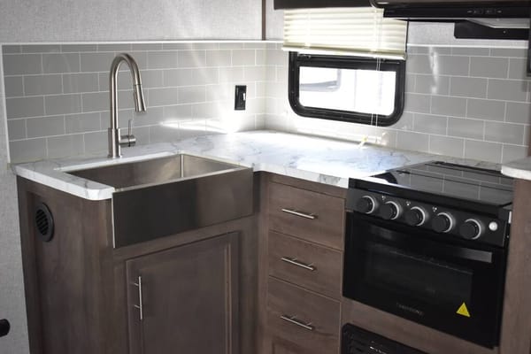 Nick's Coleman Coleman light Travel Trailer