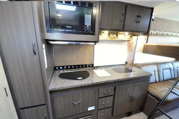 Krish's 2016 FORD TRANSIT T-350 HD 2016 FORD TRANSIT T-350 HD Class C