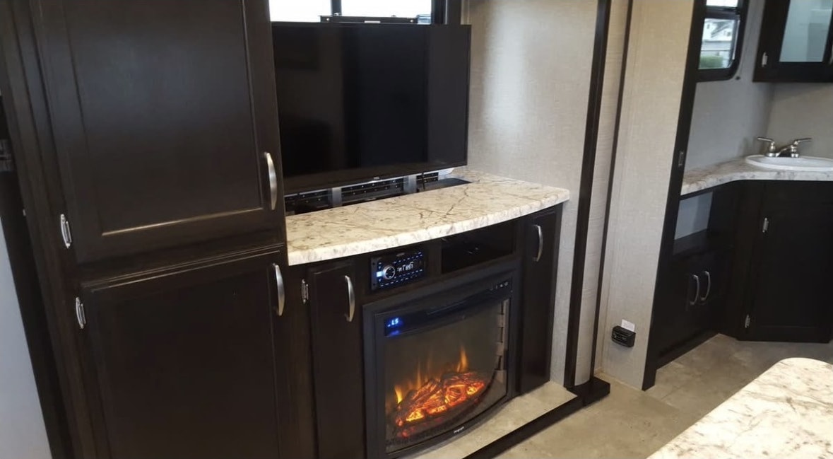 The Imagine Retreat - Grand Design Imagine 2750RK Travel Trailer