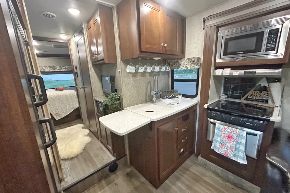 "Neverland" A family Friendly Bunkhouse!