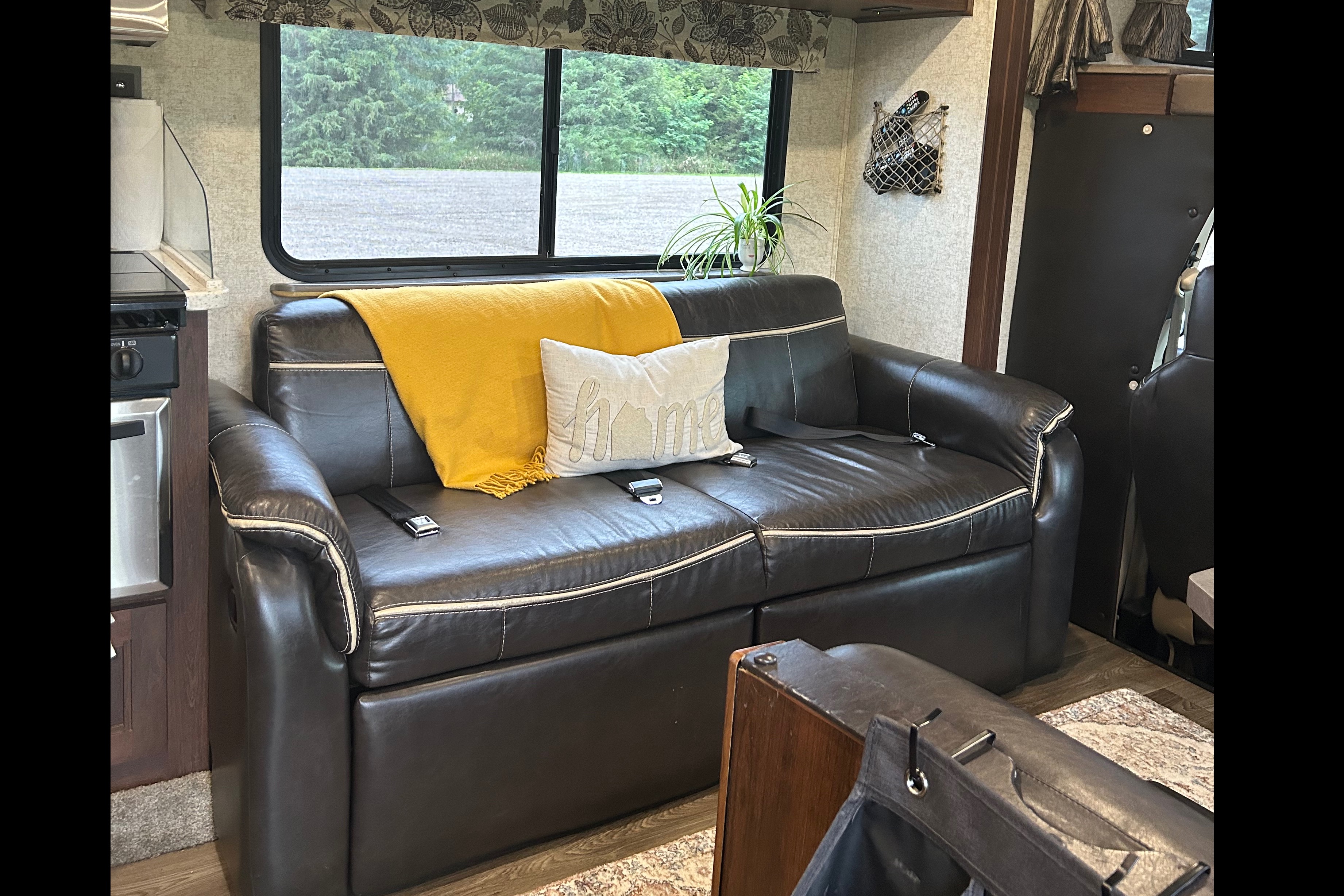 "Neverland" A family Friendly Bunkhouse!