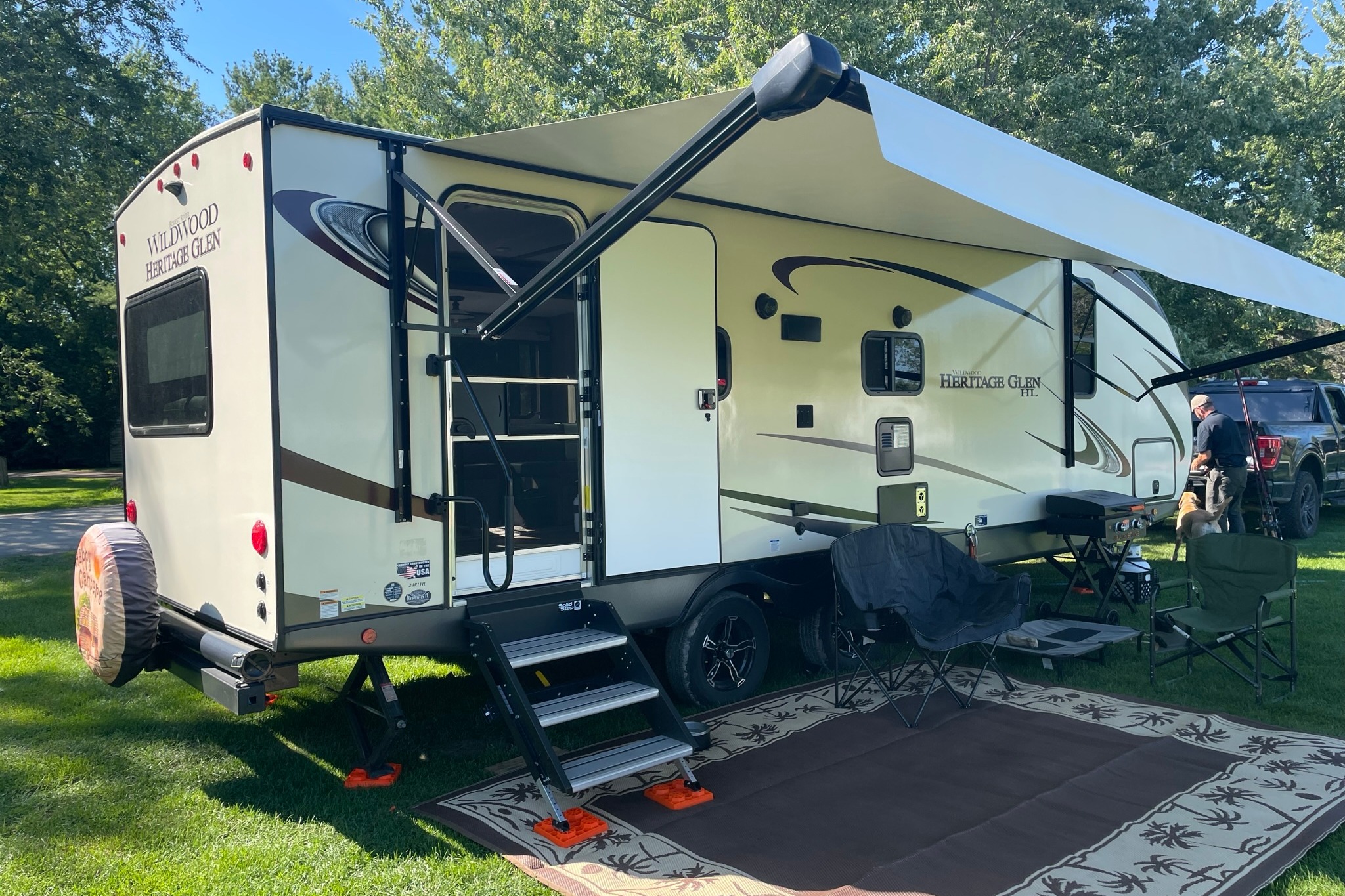 2021 Luxurious Couples Trailer