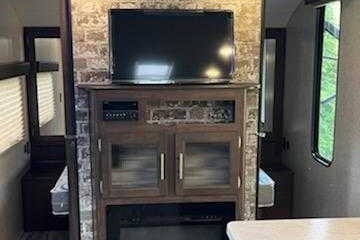 Scott's Forest river Cherokee gray wolf 26dbh Travel Trailer