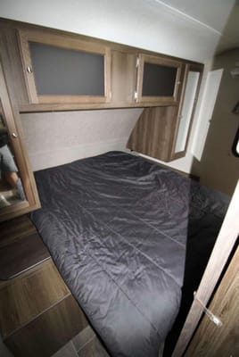 2017 Keystone Bullet Ultra Lite Travel Trailer