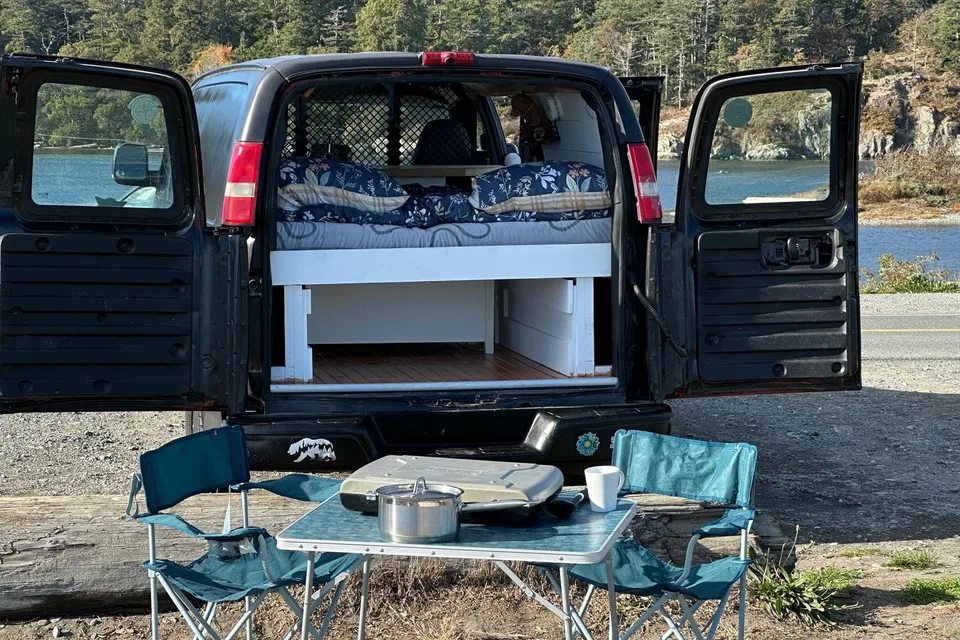 Daisys Adventure Van