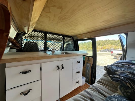 Daisys Adventure Van