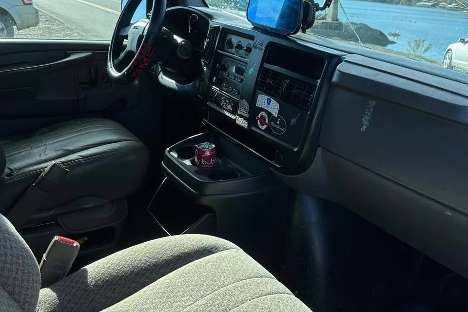 Daisys Adventure Van