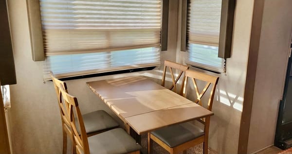 Flagstaff Escape Suite -UPMI1891