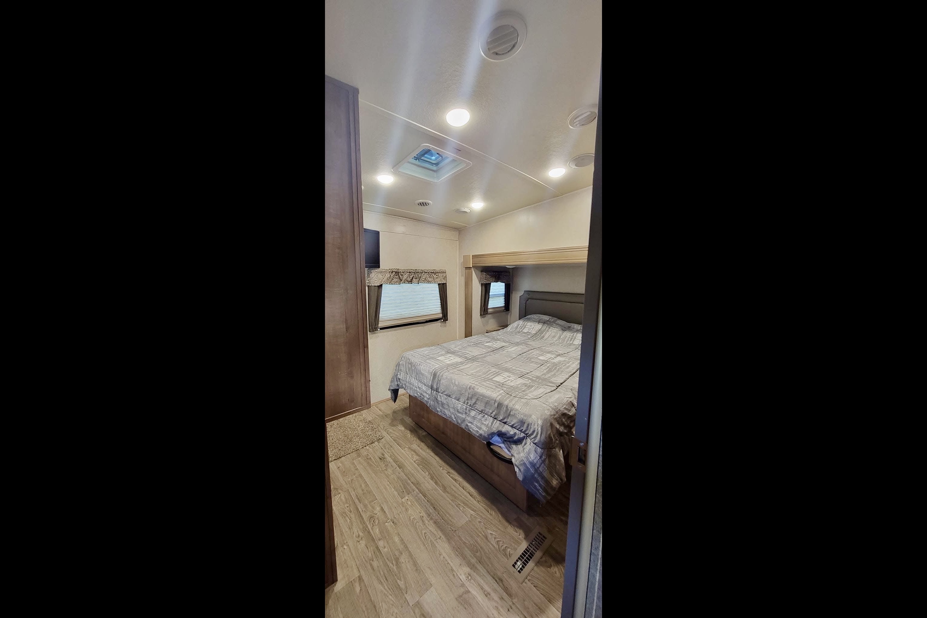 Flagstaff Escape Suite -UPMI1891