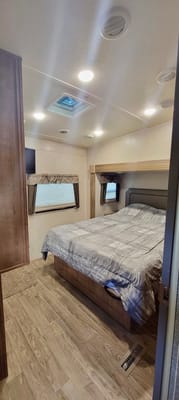 Flagstaff Escape Suite -UPMI1891