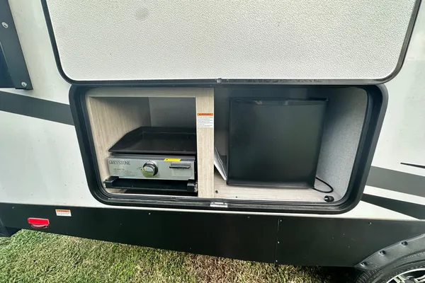 2022 East to West Travel Trailer